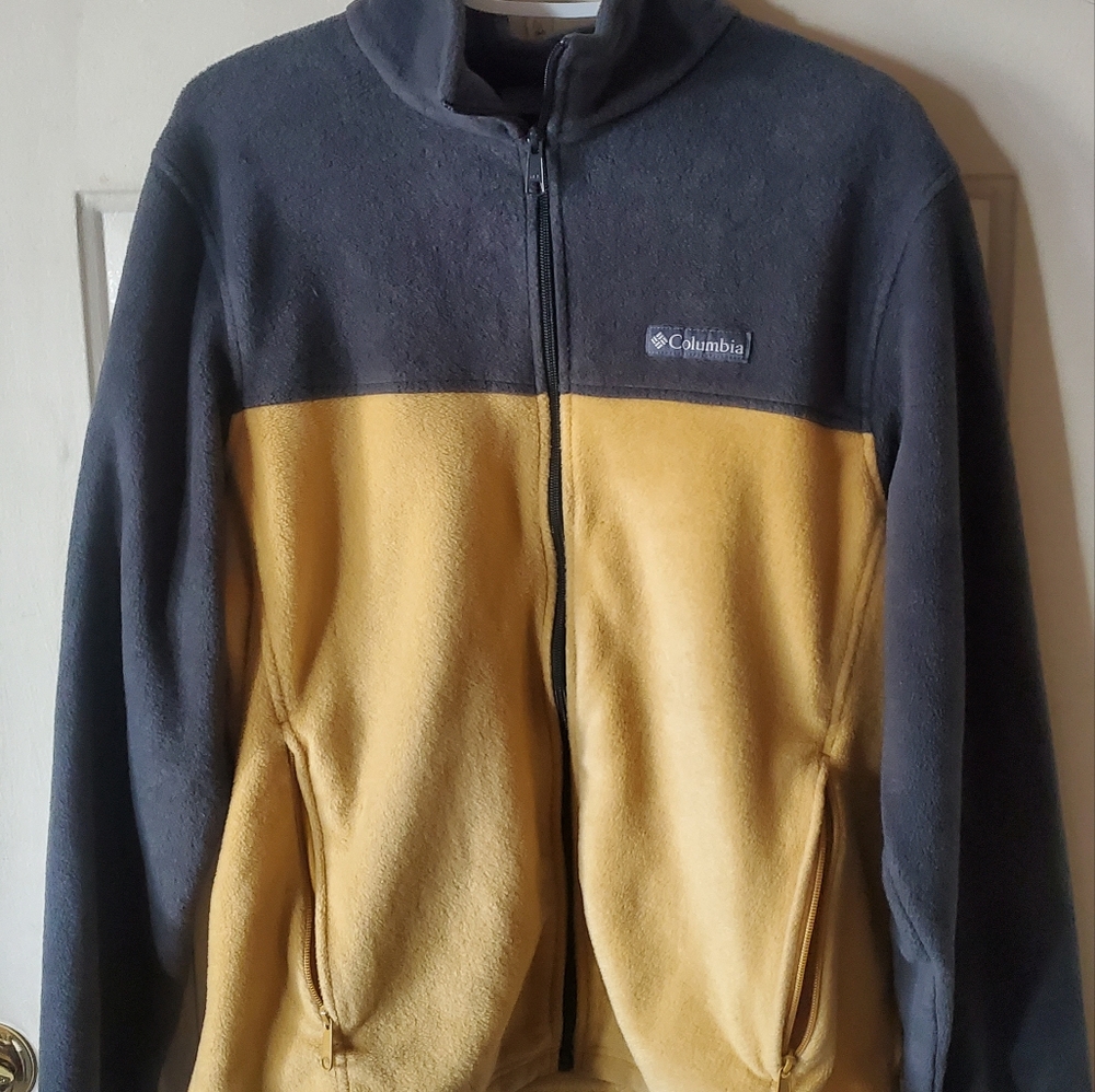 Columbia Fleece jacket size Large